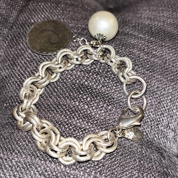 Sorority Gal Cotton Pearl Initial Bracelet - Picture 5 of 8